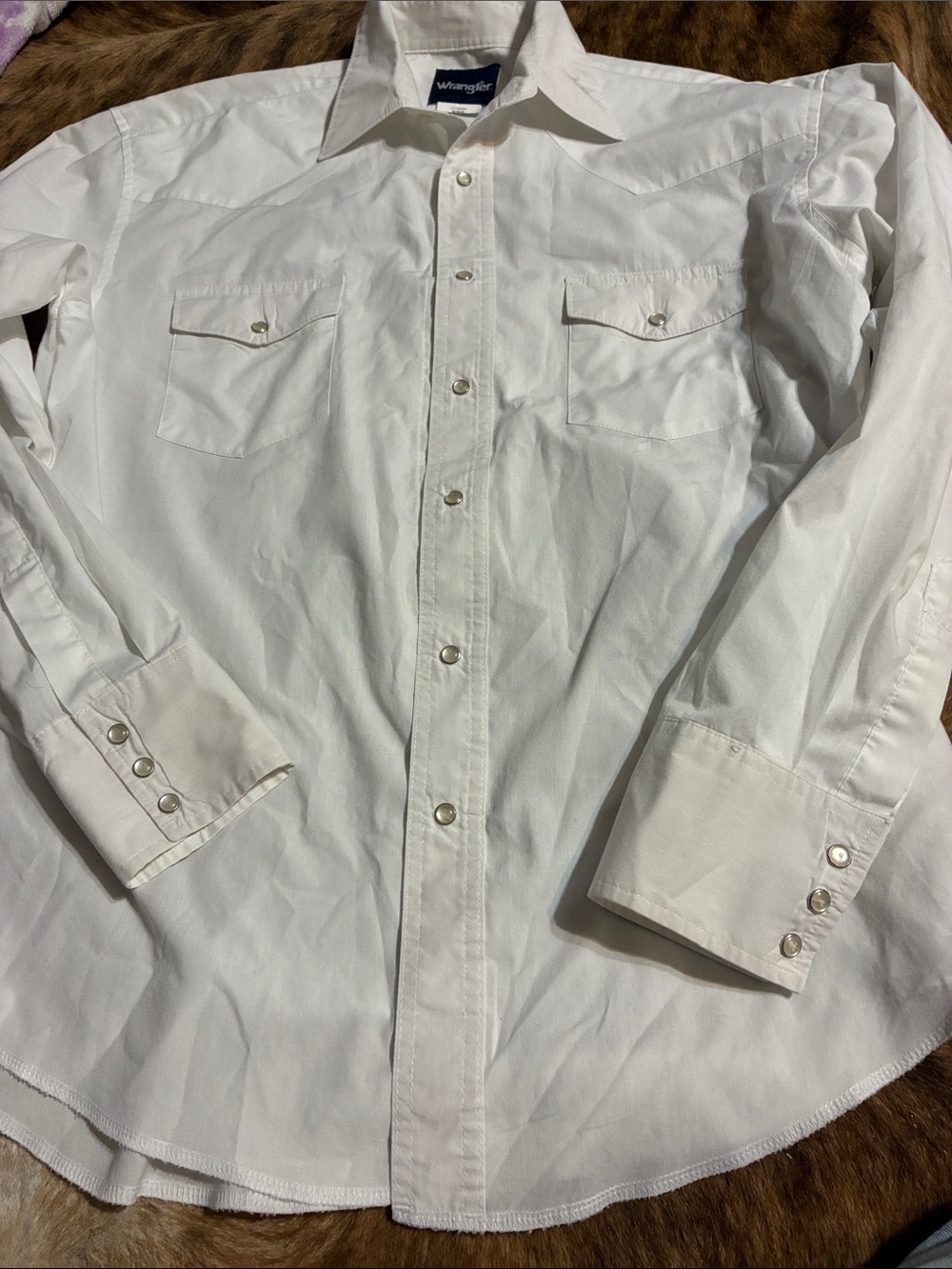 Wrangler dress white pearl snap shirt in medium